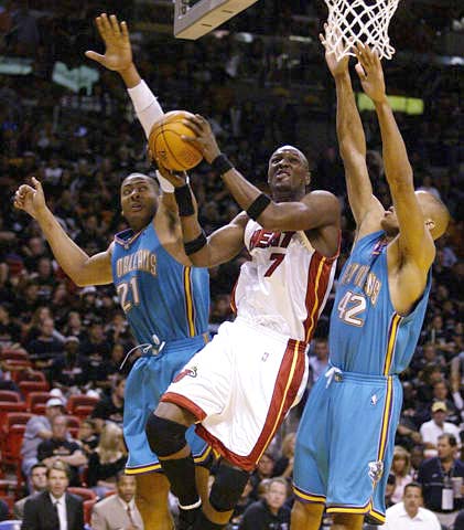 体育赛事投注包含Karsa连续七场比赛得分超过持续失利，热火不断突破！的词条